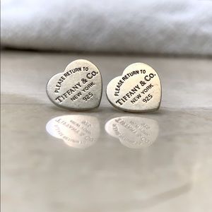 Return to Tiffany and Co Heart Tag Earrings